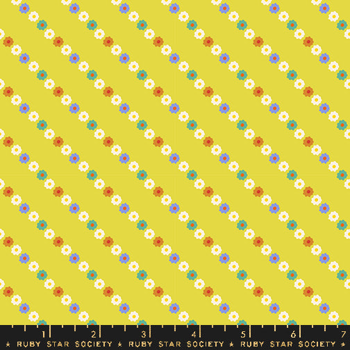 Ooh Lucky Lucky || Garland Citron || Cotton Quilting Fabric