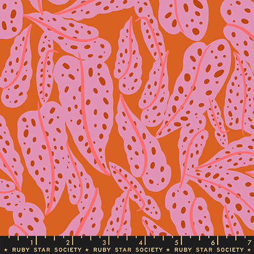 PREORDER Calathea || Overlapping Leaves Pecan || Cotton Quilting Fabric