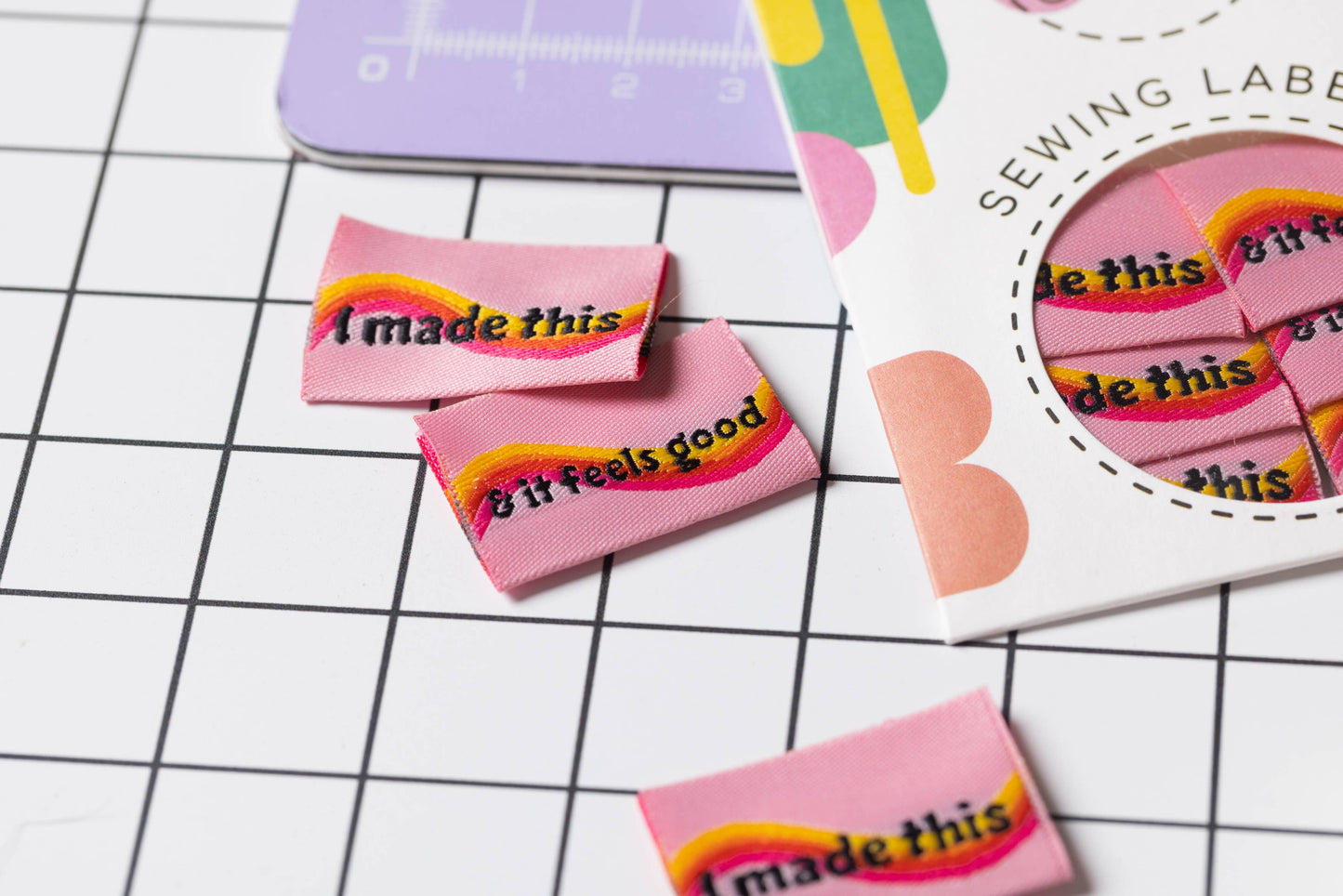 "& It Feels Good" Labels || Pack of 6 Woven Labels