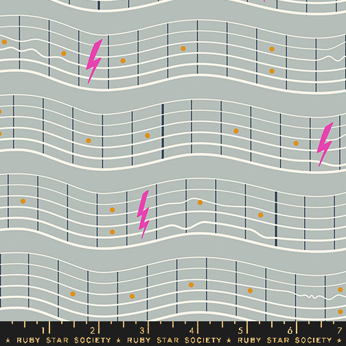 TEDDY AND THE BEARS || Fretboard Oyster || Cotton Quilting Fabric || Half Yard