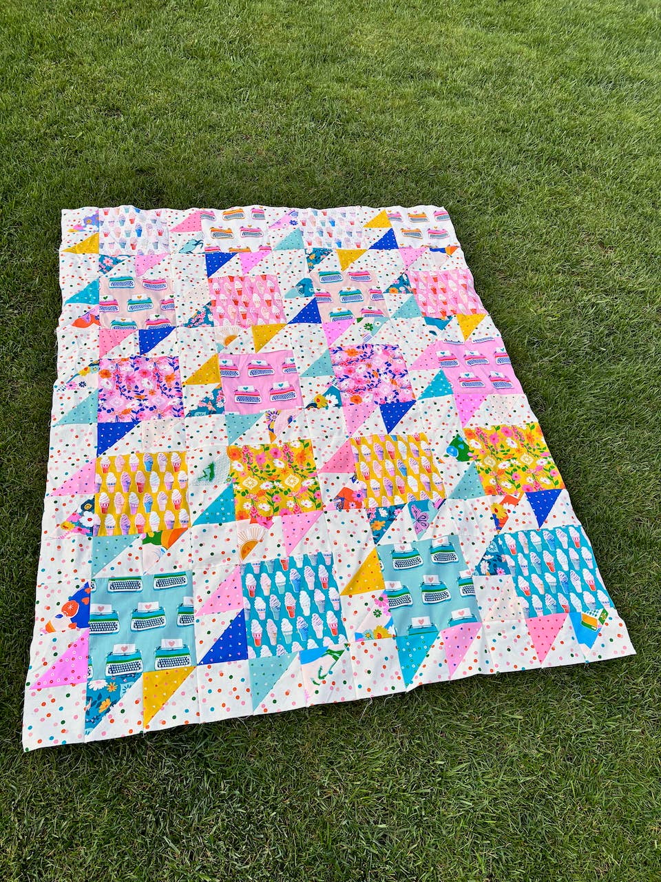 Layer Cake Bear Paws Quilt Pattern - Printed