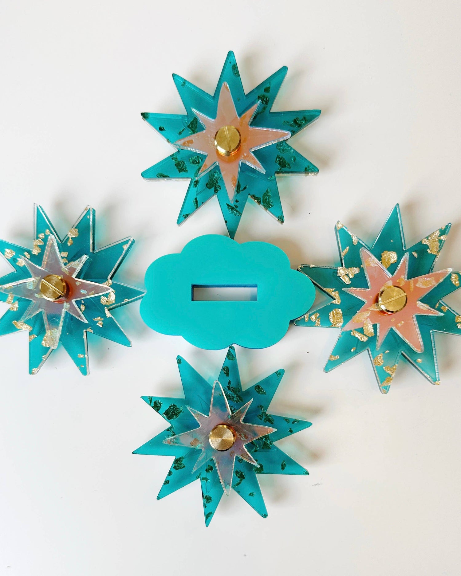 Star and cloud thread cutter
