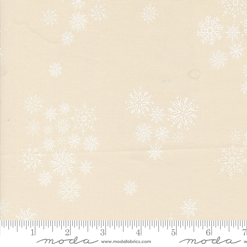 Cozy Wonderland || Snowflake Natural/White || Cotton Quilting Fabric Half Yard