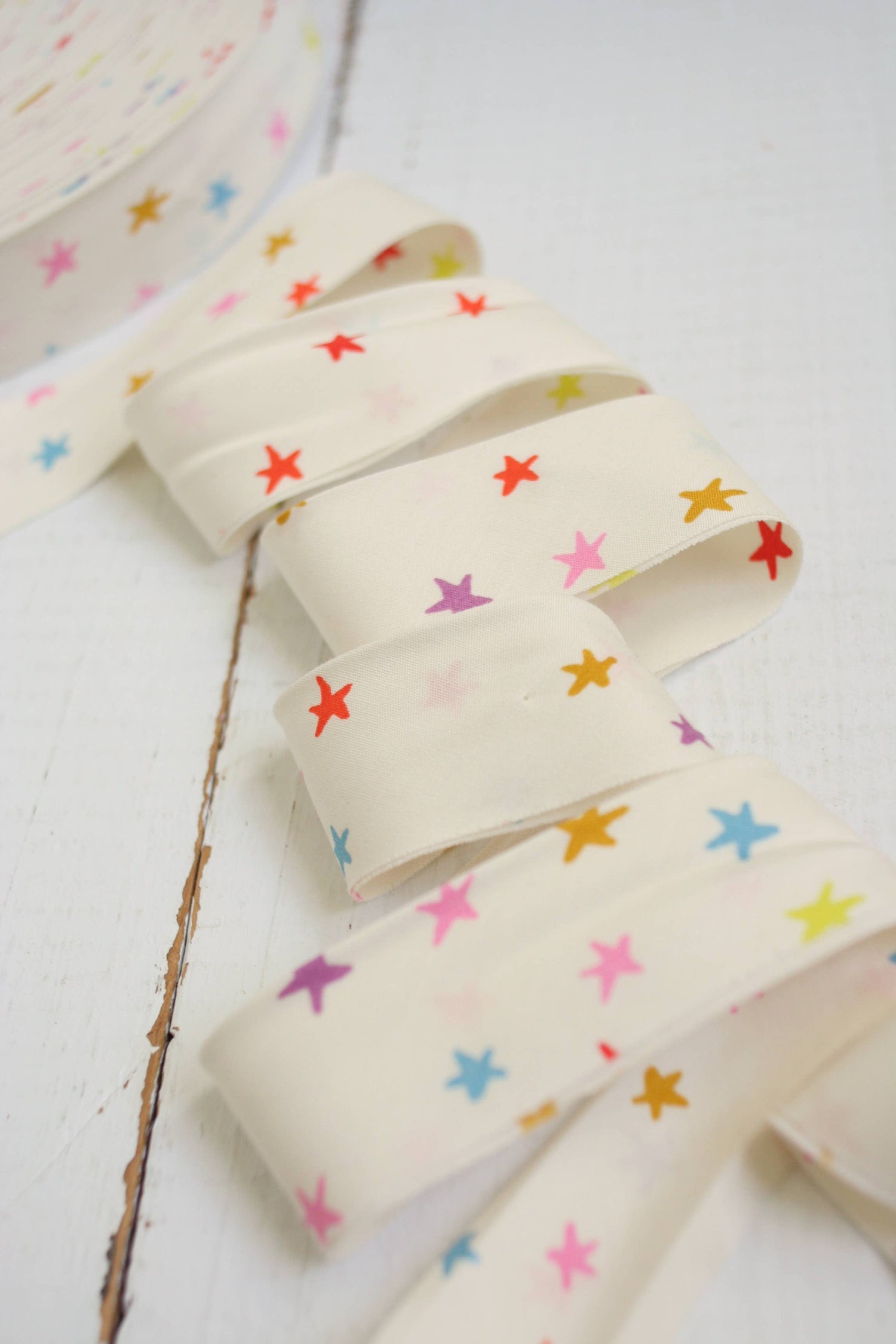 2.5" Bias Quilt Binding for Sewing, Starry Multi || 8 Yards