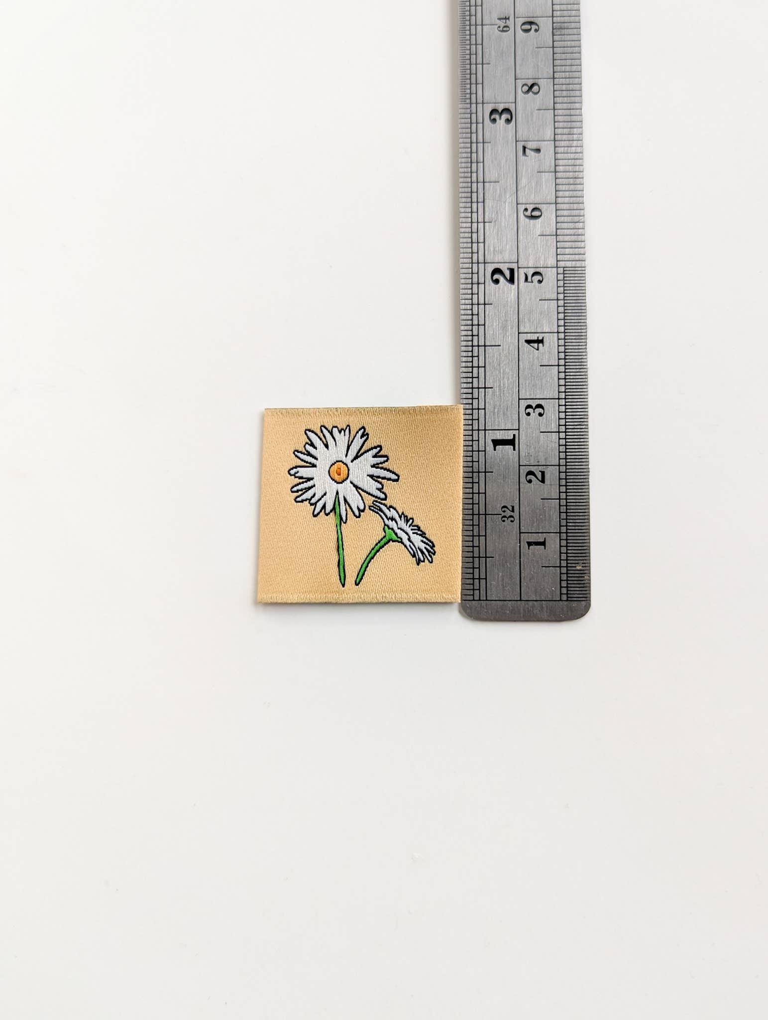 April Daisies | Woven Luxe Labels