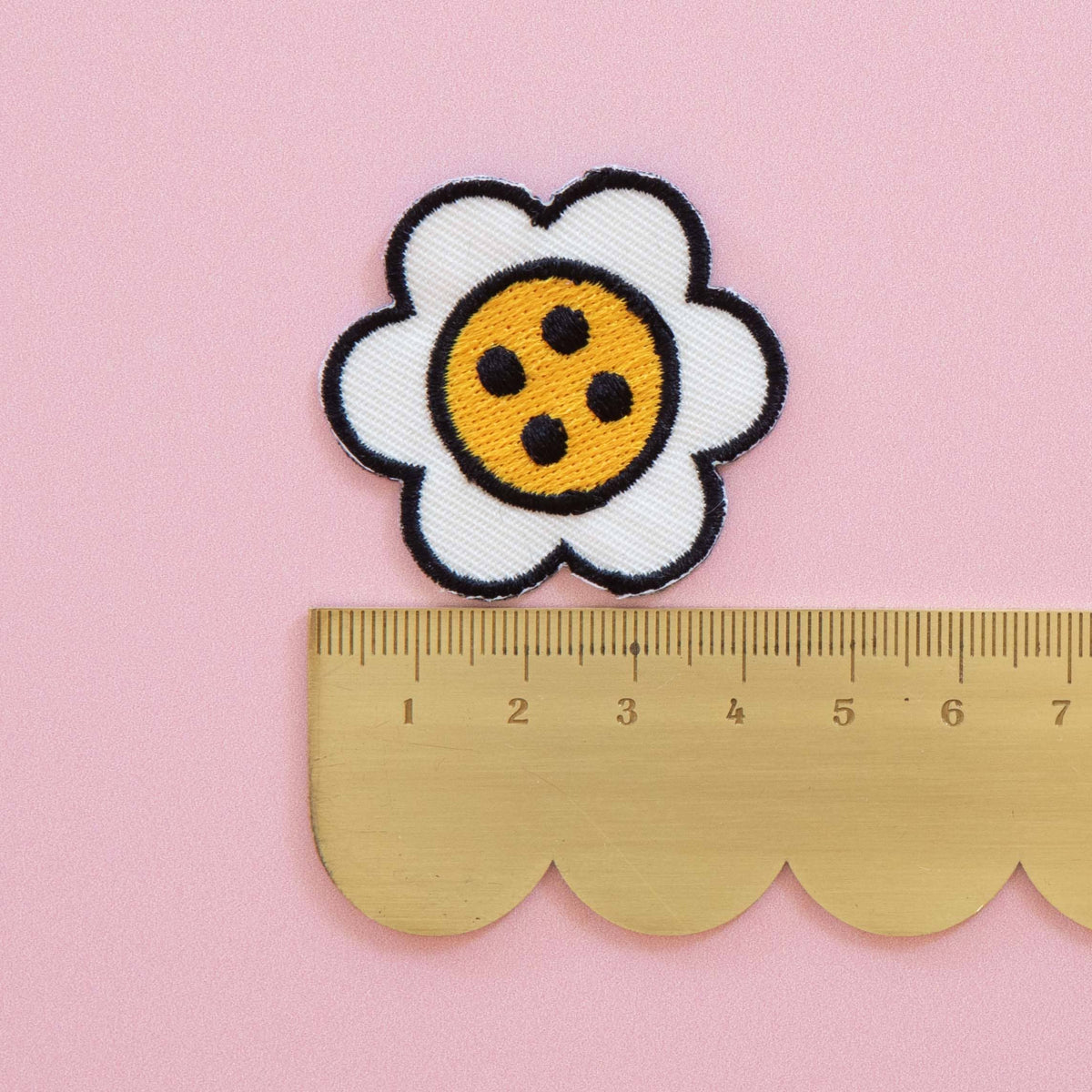 Daisy Button Iron-On Patch