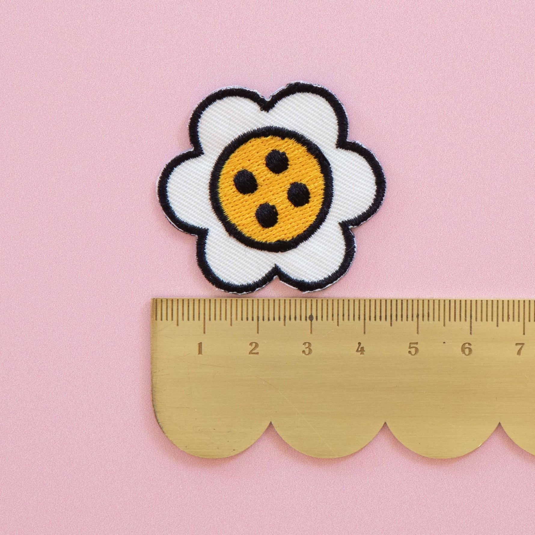 Daisy Button Iron-On Patch