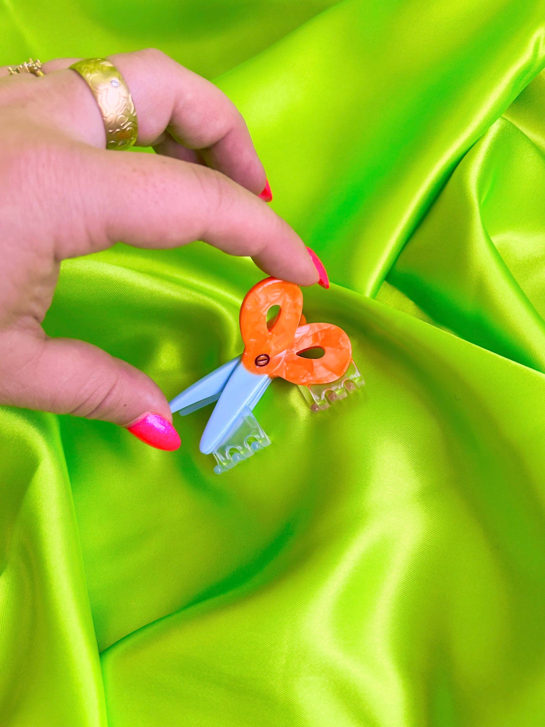 Scissors Hair Claw: Small