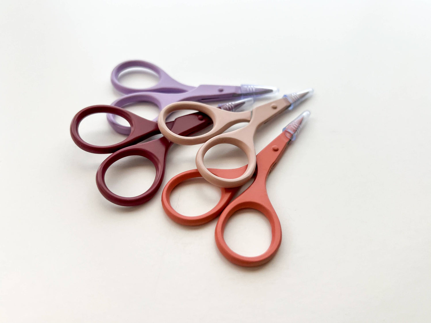 Small needlecraft scissors, tiny embroidery scissors: Coral