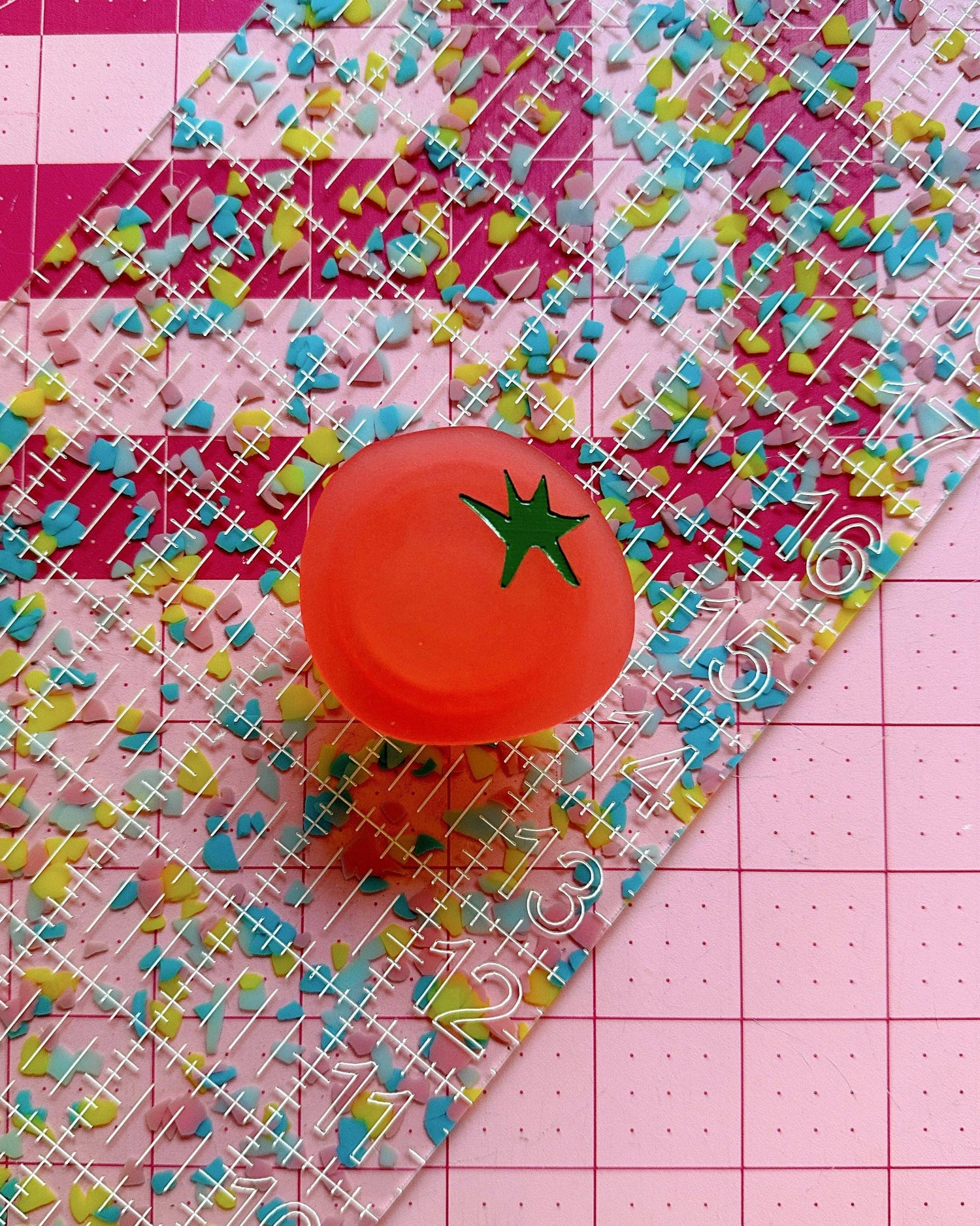 Tomato pop-up ruler handle