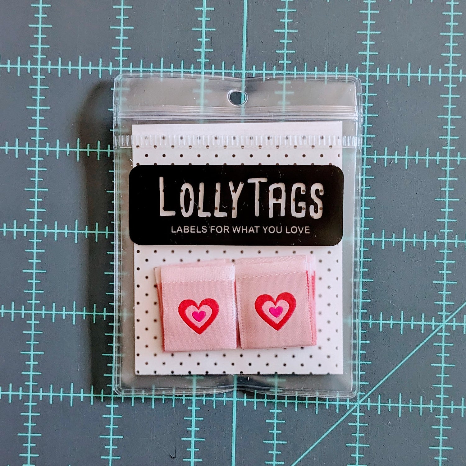 "Expanding Hearts" Lolly Tags Labels || Pack of 8 Woven Labels