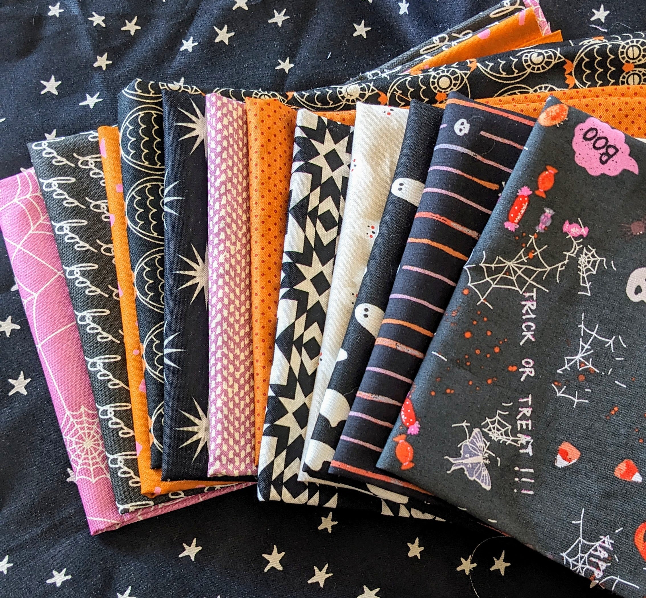 Boo to You Halloween Fat Quarter Bundle
