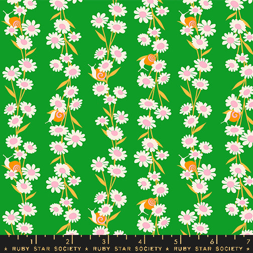 PREORDER Carousel || Daisy Chain Verdant || Cotton Quilting Fabric