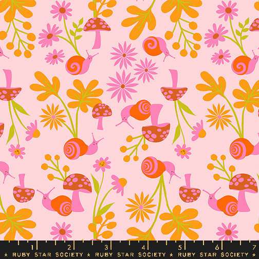 Animal, Animal || Snail Garden Cotton Candy || Cotton Quilting Fabric