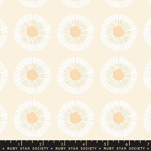 Reimagined Landscapes || Seaside Daisy Natural || Cotton Quilting Fabric