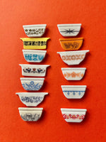 Pyrex Needle Minder: Old Orchard