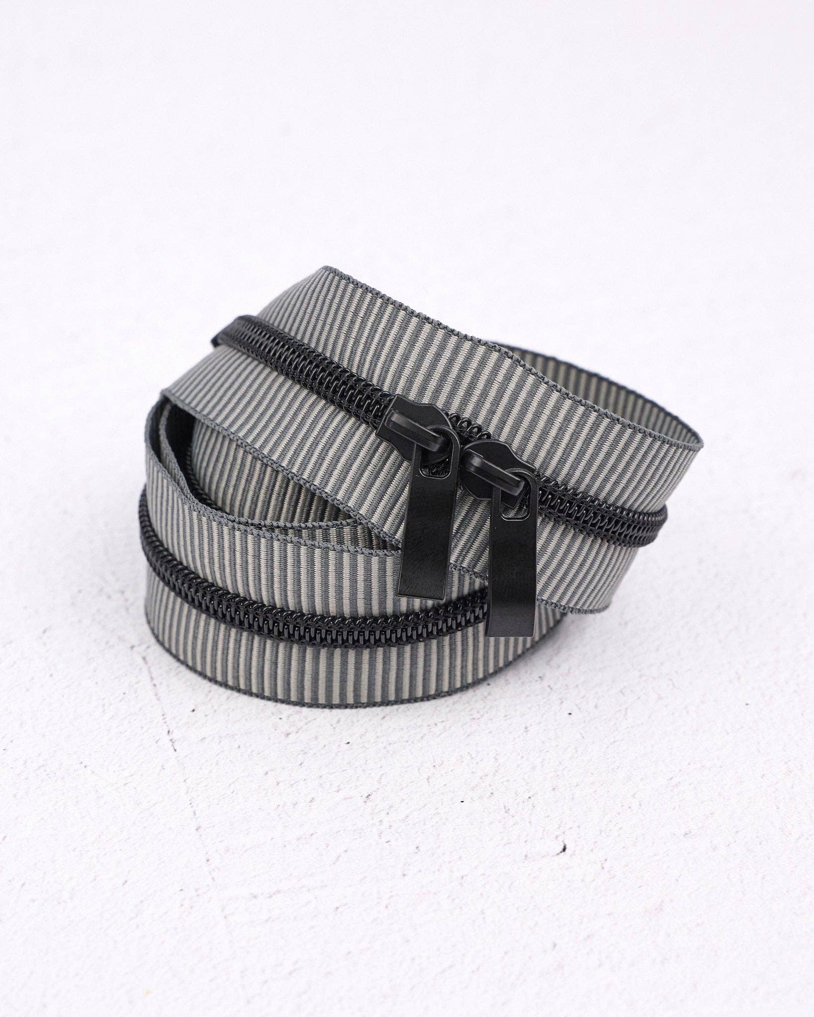 30" Handbag Zipper - Smoke