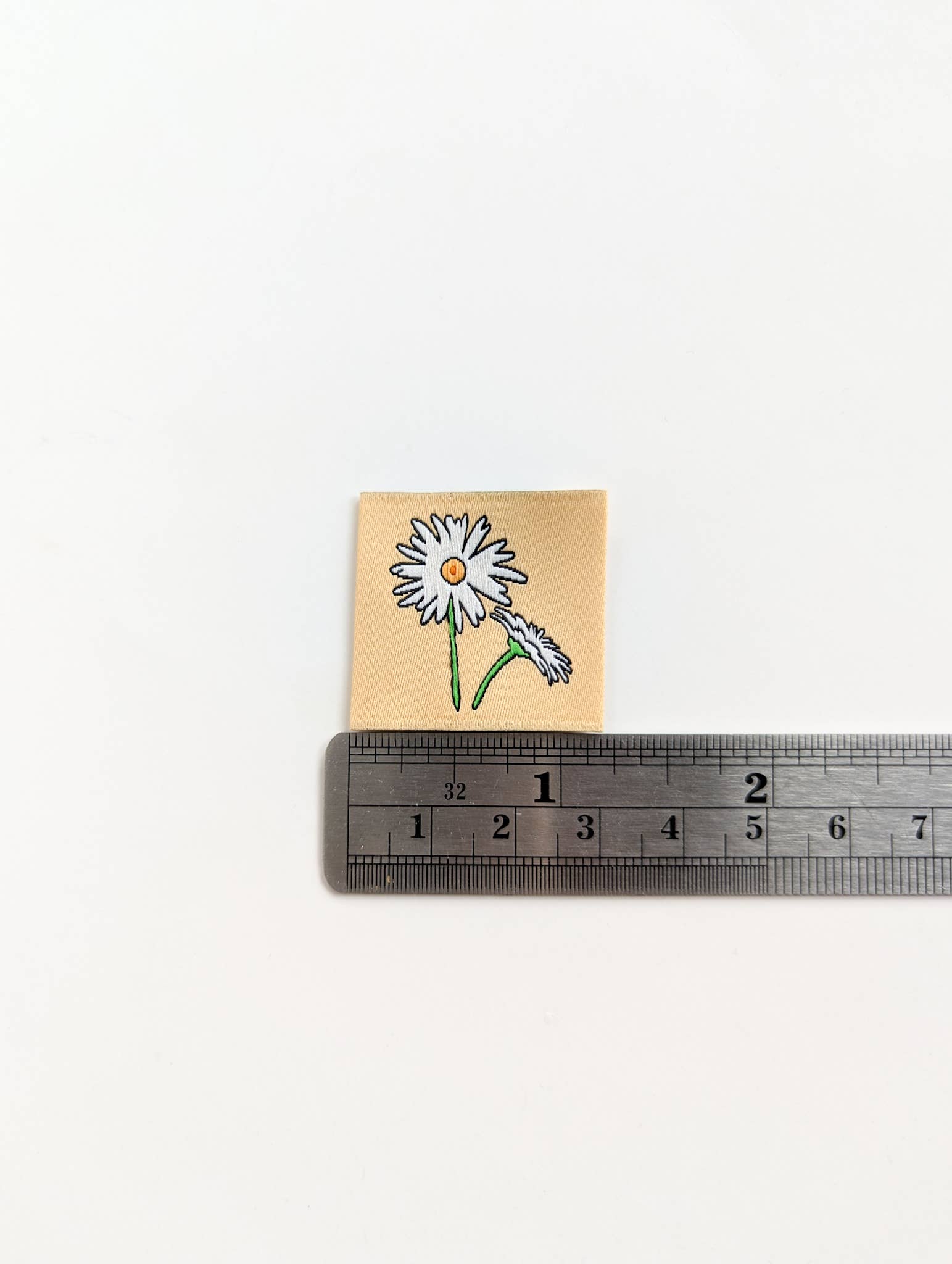 April Daisies | Woven Luxe Labels