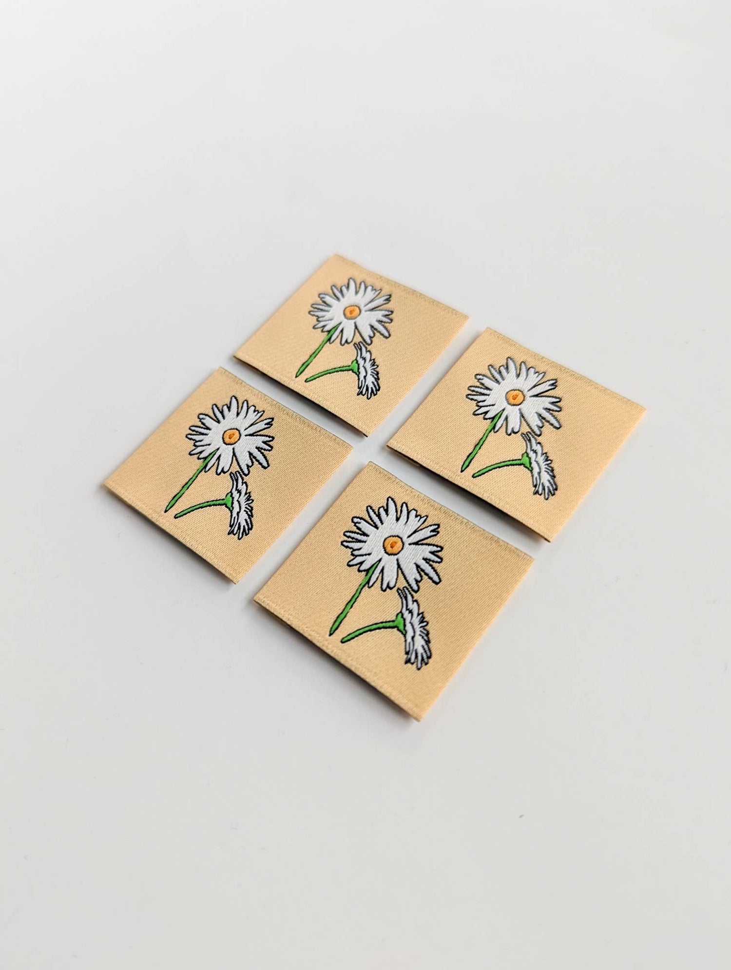 April Daisies | Woven Luxe Labels