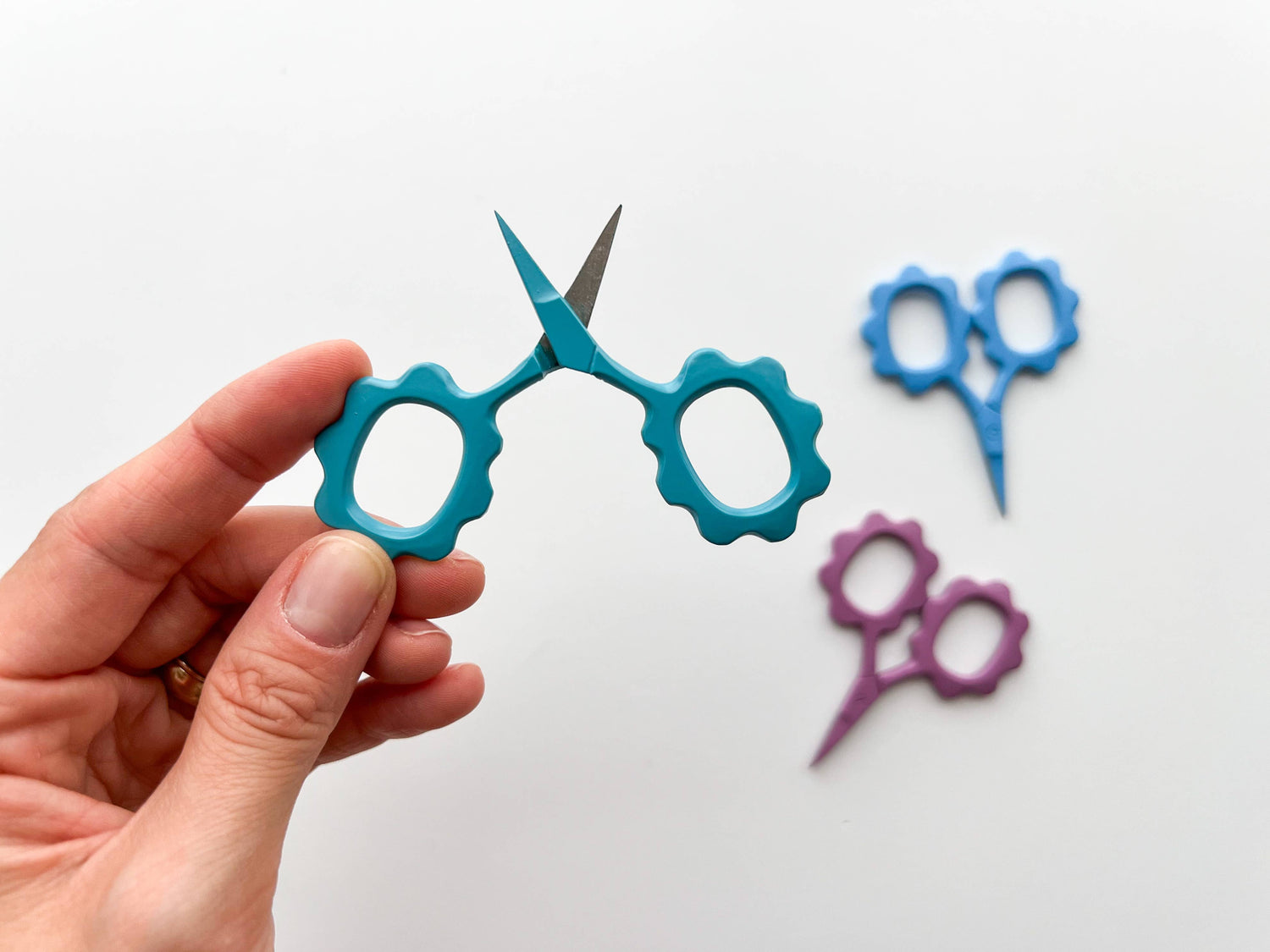 Small Flower scissors, tiny embroidery scissors: Ocean