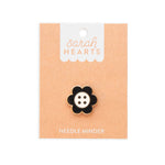 Daisy Button Magnetic Needle Minder