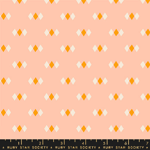 JUICY || Diamonds Peach || Cotton Quilting Fabric