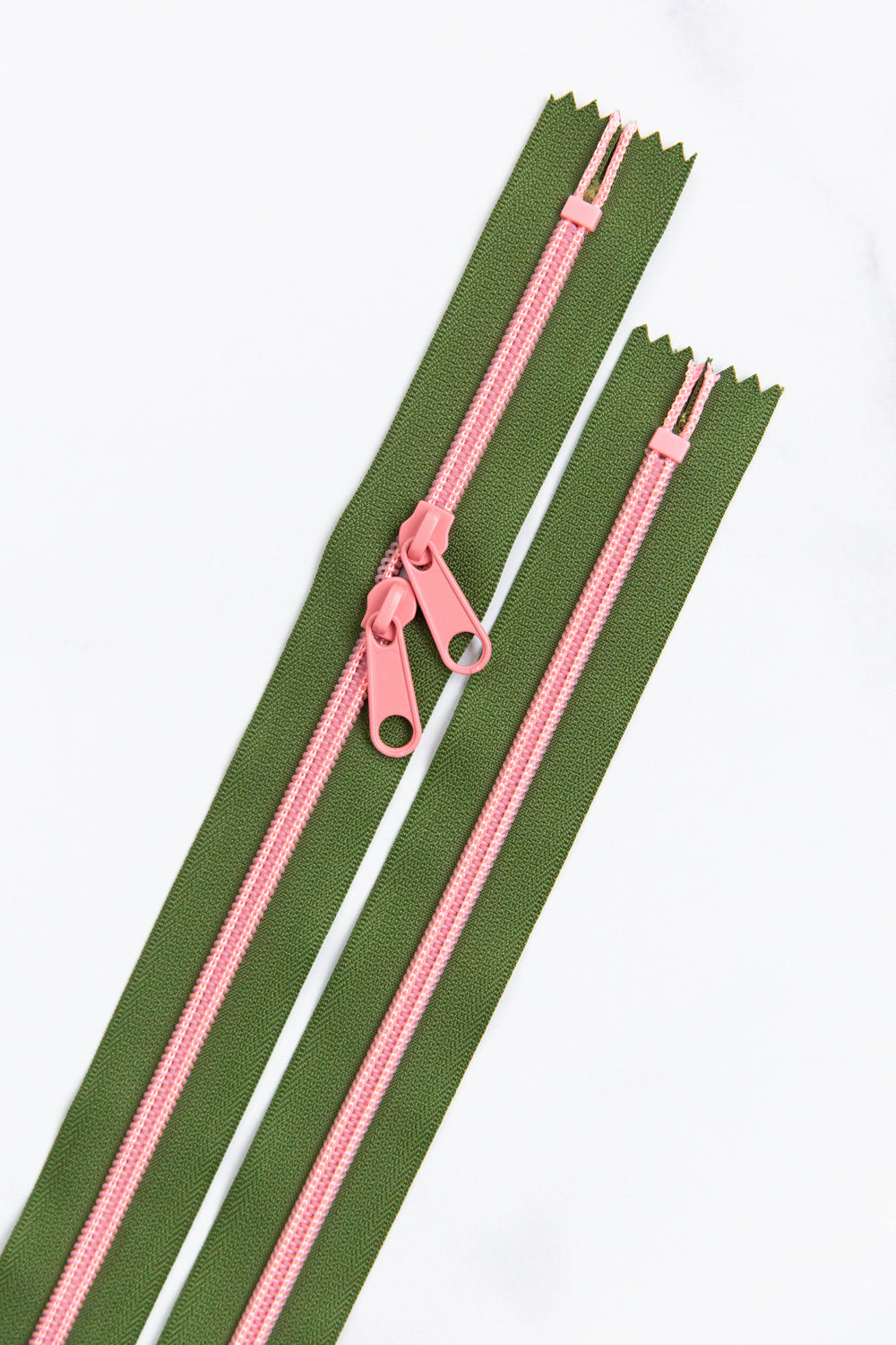 30" Zipper Olive Blossom SSCZ48