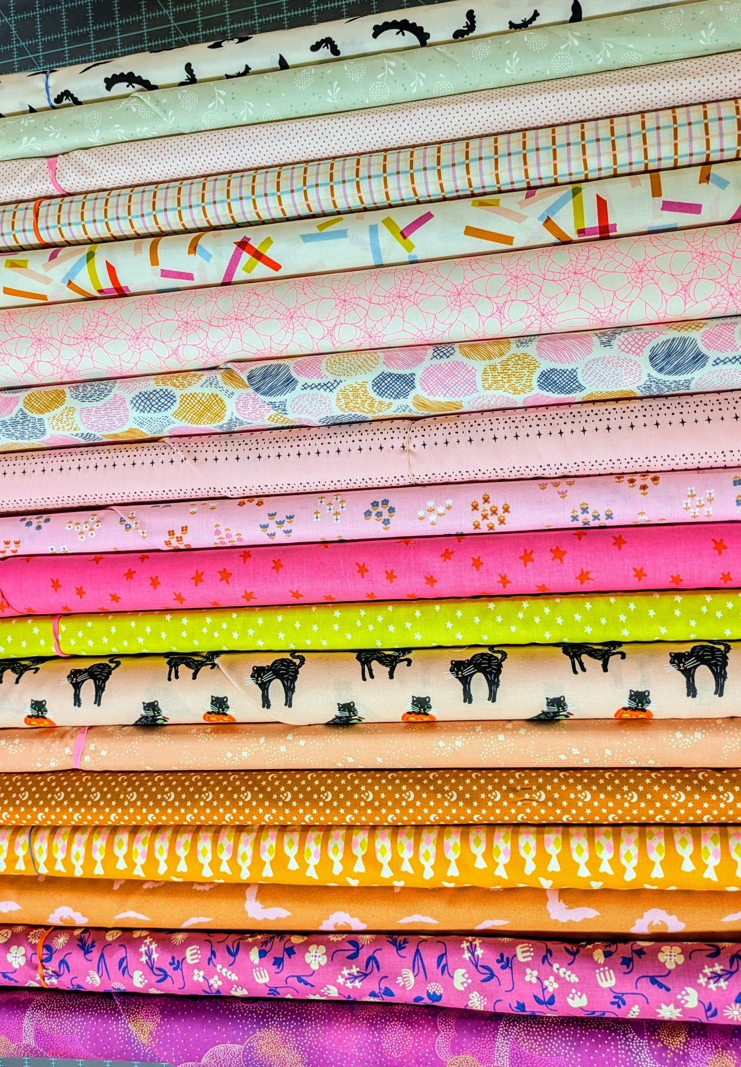 Halloween Brunch Fat Quarter Bundle 1.0 (18 PCs)