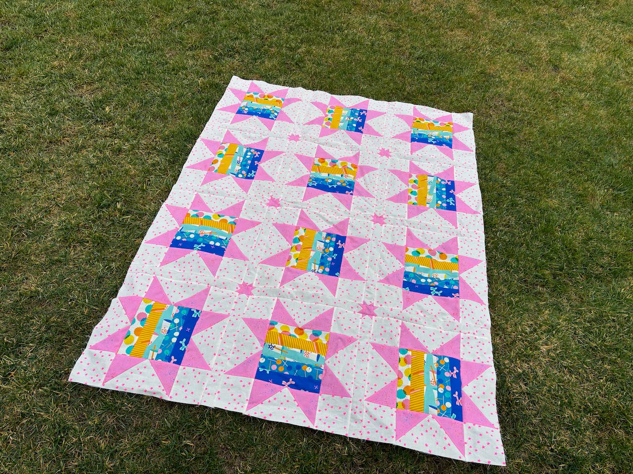 Sawtooth Stripes Quilt Pattern - Kit + Binding (Large Throw)