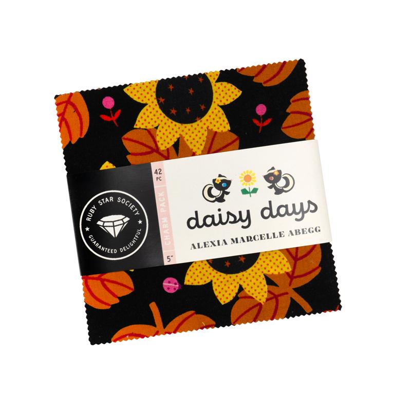 PREORDER Daisy Days || 42pc Charm Pack || Cotton Quilting Fabric