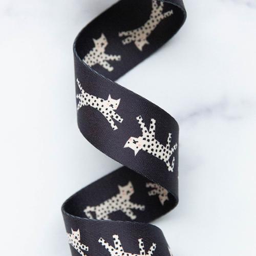1.5" Snow Leopards Black Webbing || Half Yard