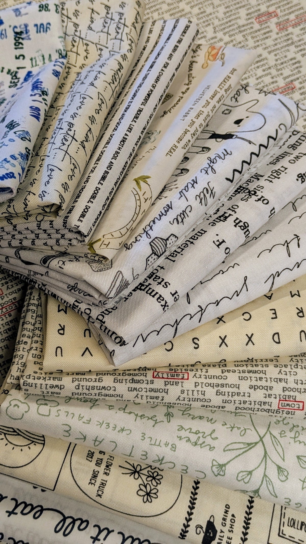Texty Fat Quarter Bundle