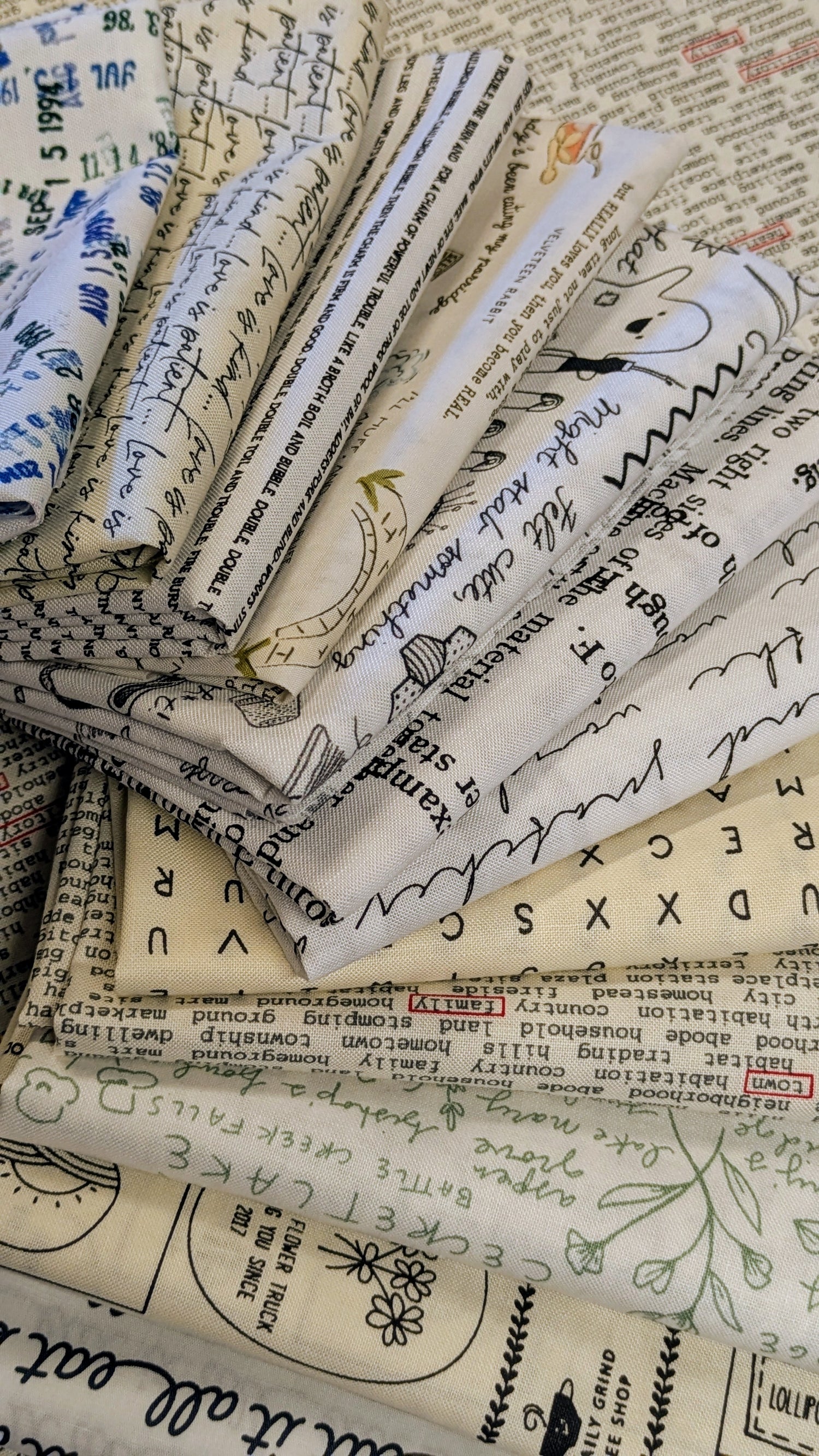 Texty Fat Quarter Bundle
