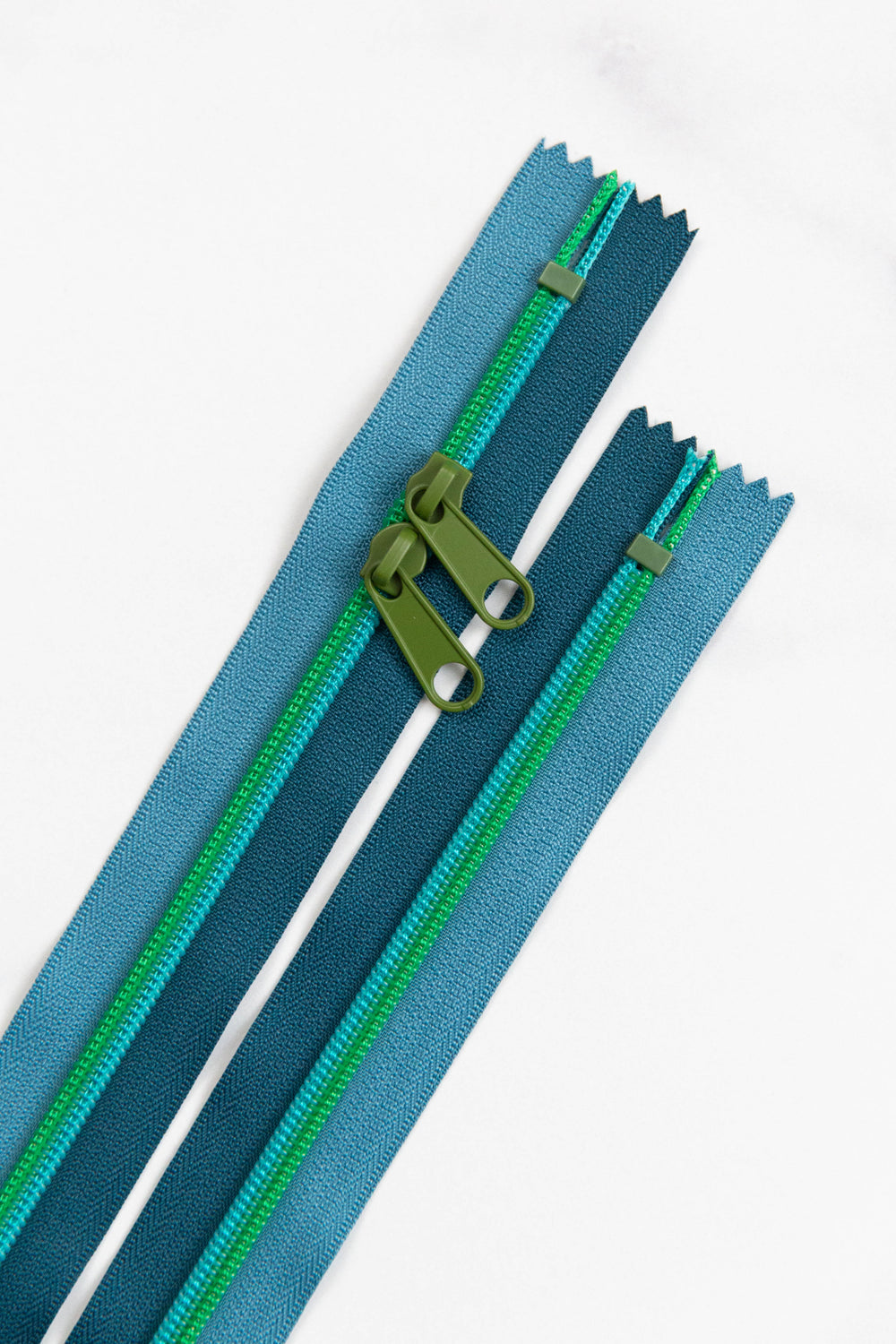 30" Zipper Olive Oasis SSCZ41