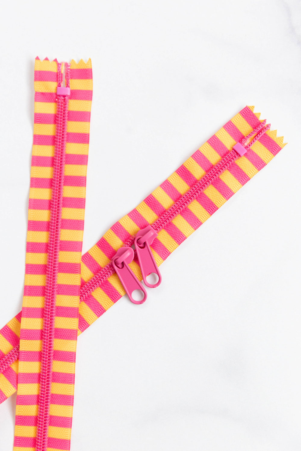 30" Zipper Pink Lemonade SSCZ34
