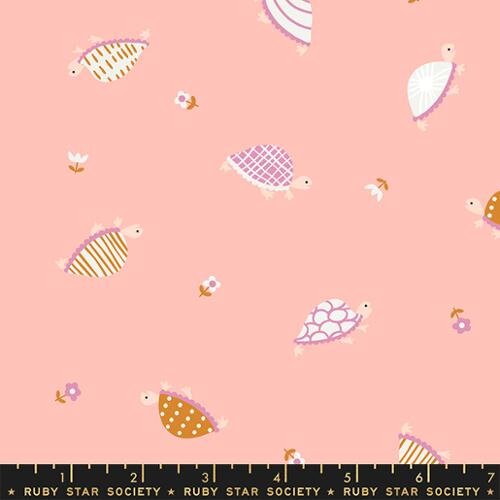 5-YARD BACKING Tarrytown || Turtles Peach Fizz || Cotton Quilting Fabric