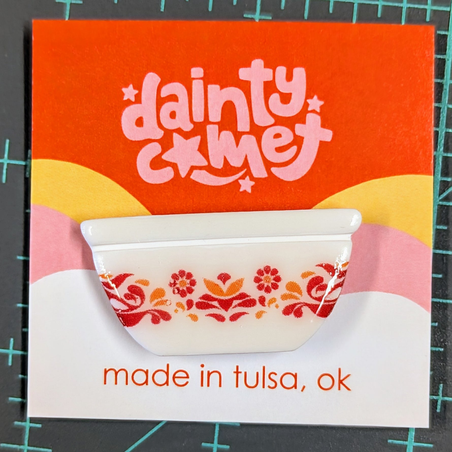 Pyrex Needle Minder: Friendship