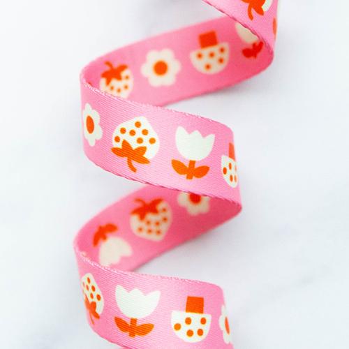 1" Strawbitties Pink Webbing || Half Yard
